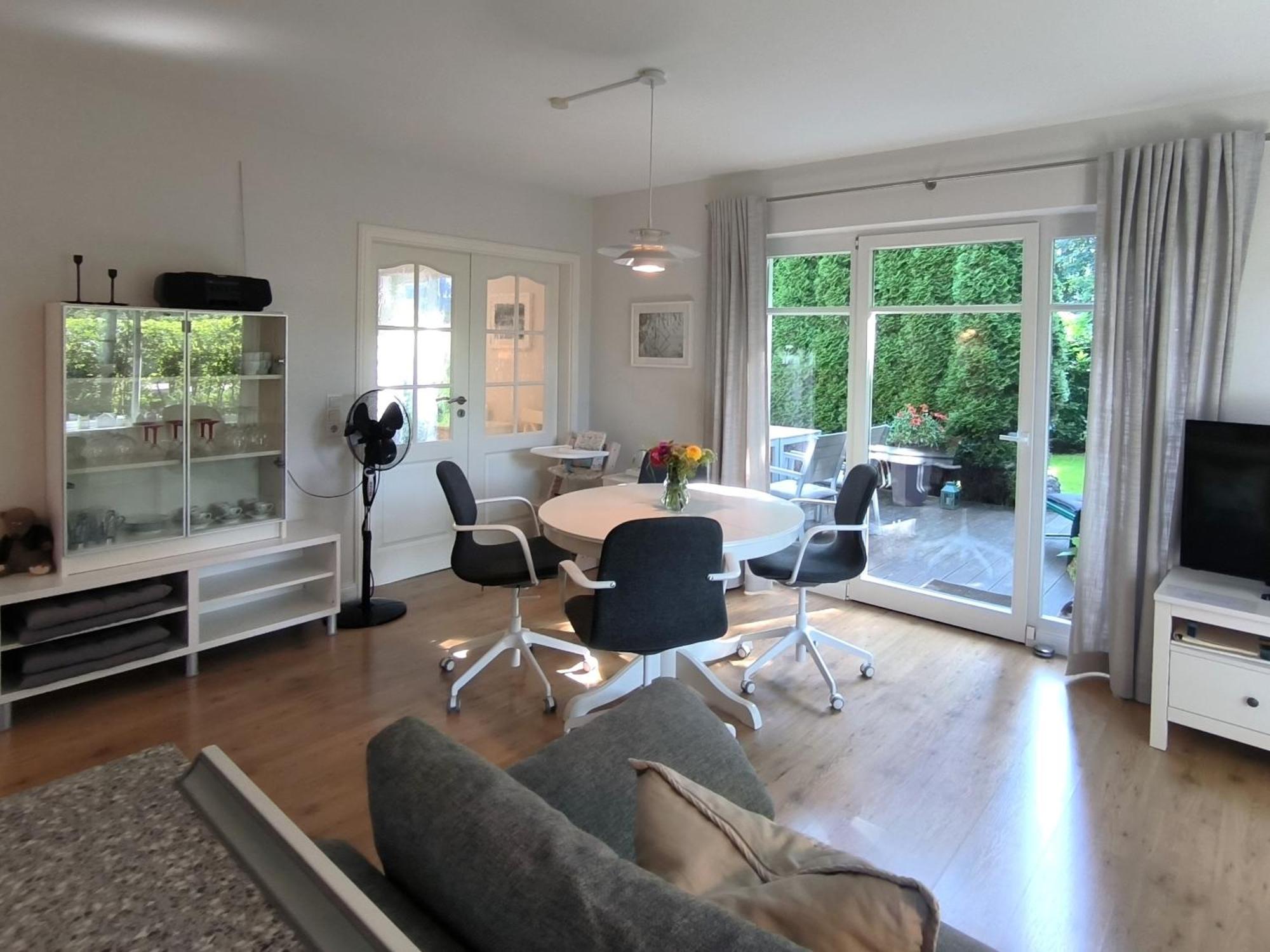 Ferienhaus Inger - Stilvolles Und Modernes Ferienhaus Mit Terrasse Und Gartennutzung Tarp Luaran gambar